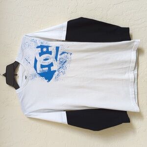 LIKE NEW DC Shoes Boys White Black Colorblock Long Sleeve Crewneck Tee Large